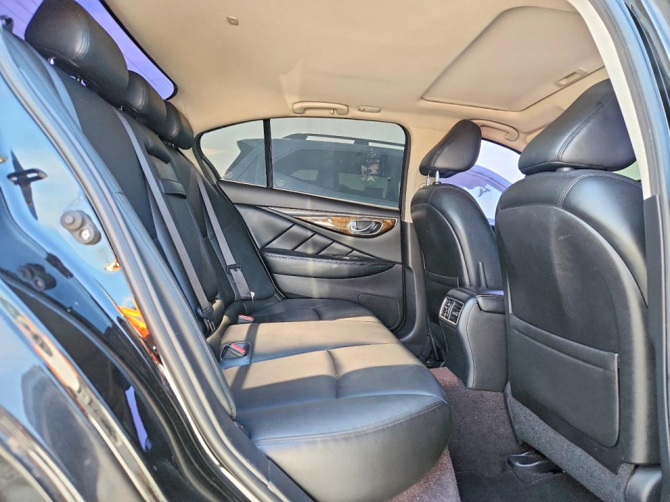 Infiniti Q50 3.0T LUXE 2019 — Copart