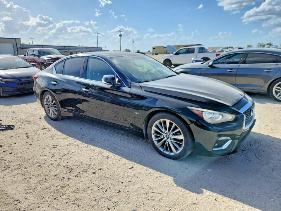 Infiniti Q50 3.0T LUXE 2018 — Copart