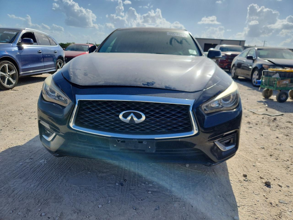 Infiniti Q50 3.0T LUXE 2018 — Copart