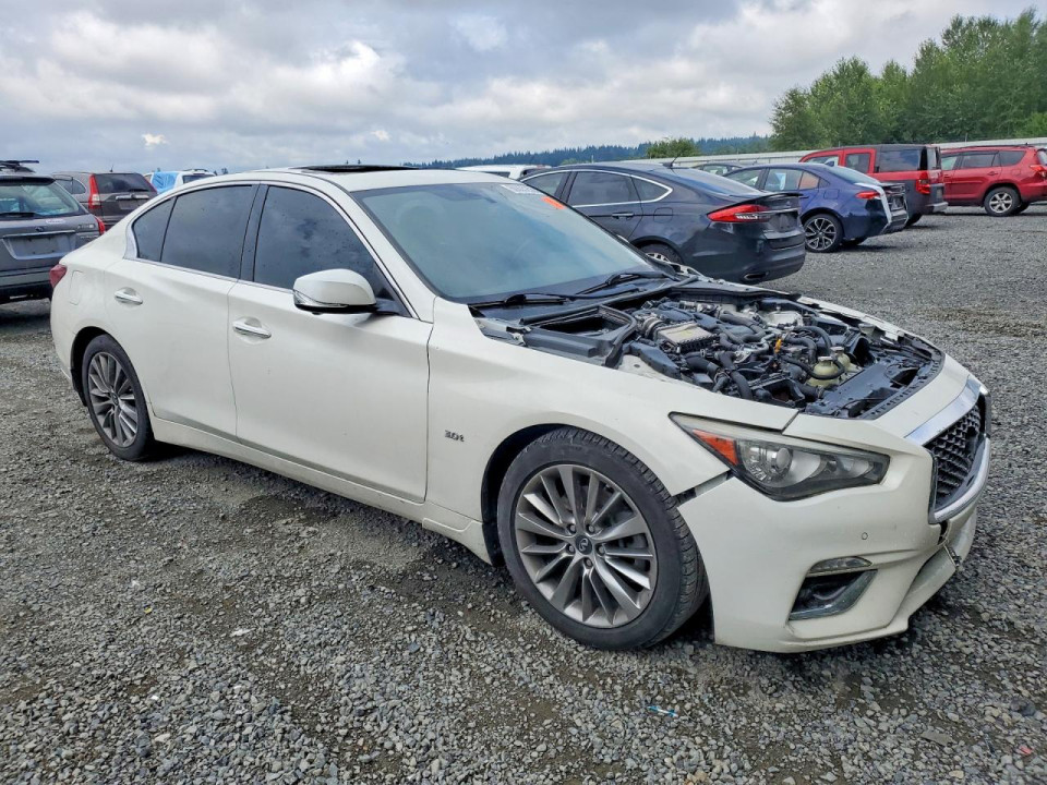 Infiniti Q50 3.0T LUXE 2018 — Copart