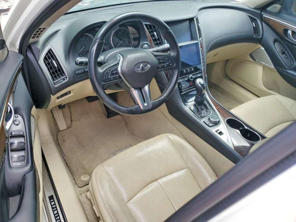 Infiniti Q50 3.0T LUXE 2018 — Copart