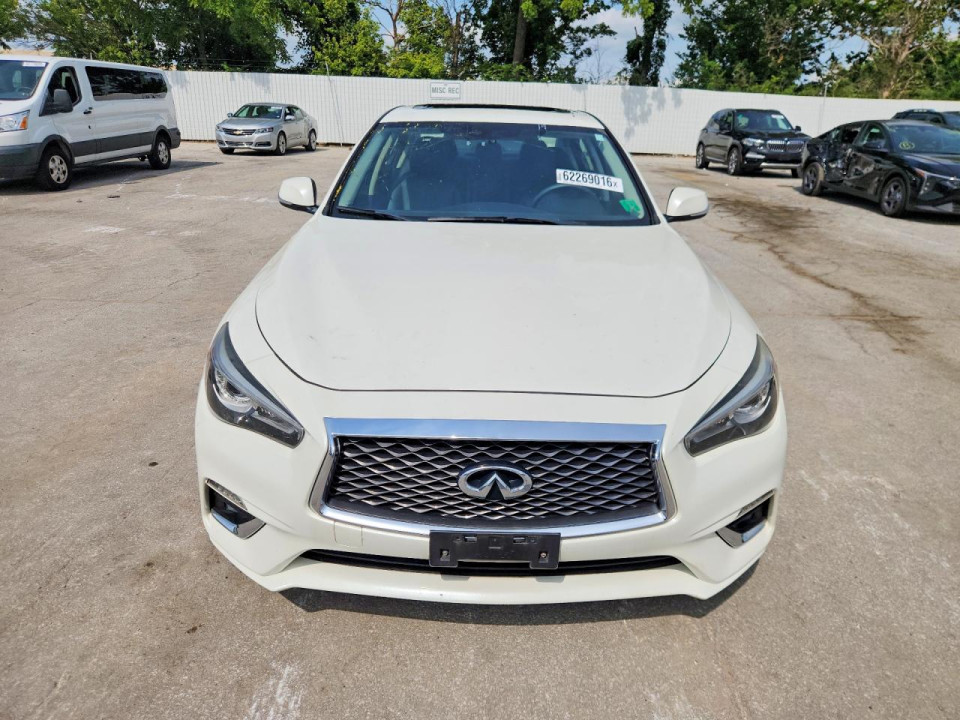 Infiniti Q50 3.0T LUXE 2018 — Copart