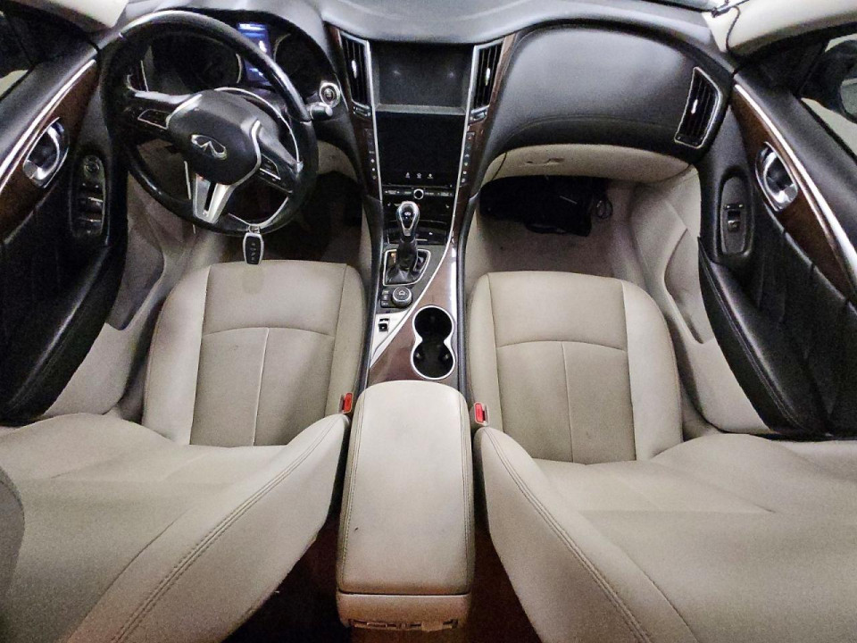 Infiniti Q50 3.0T LUXE 2018 — Copart