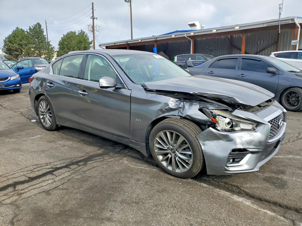 Infiniti Q50 3.0T LUXE 2018 — Copart