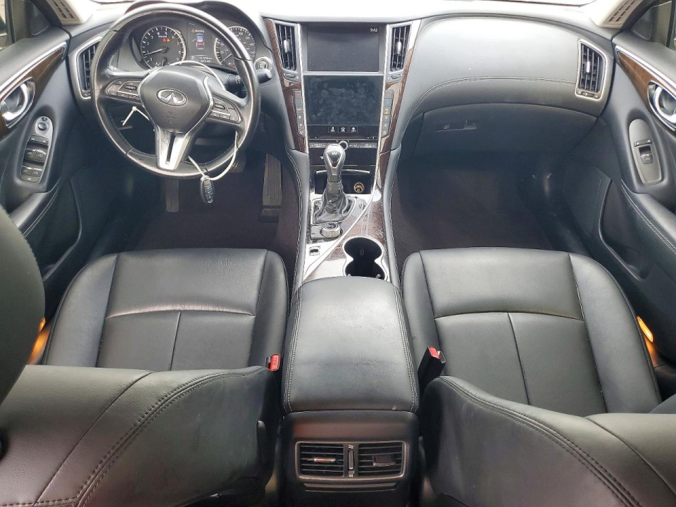Infiniti Q50 3.0T LUXE 2018 — Copart