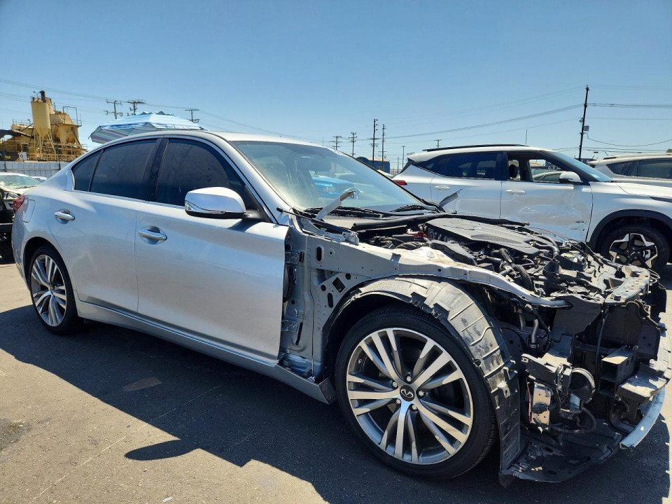 Infiniti Q50 3.0T LUXE 2019 — Copart