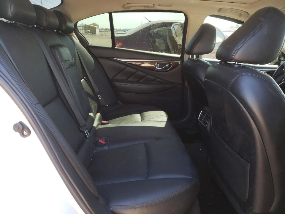 Infiniti Q50 3.0T LUXE 2018 — Copart