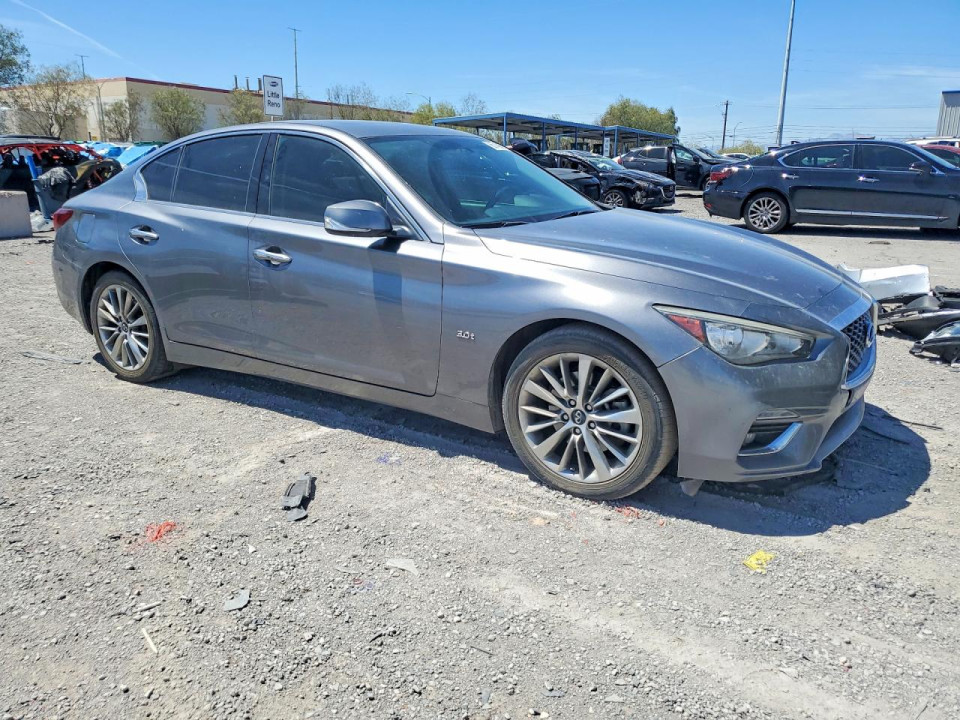 Infiniti Q50 3.0T LUXE 2018 — Copart