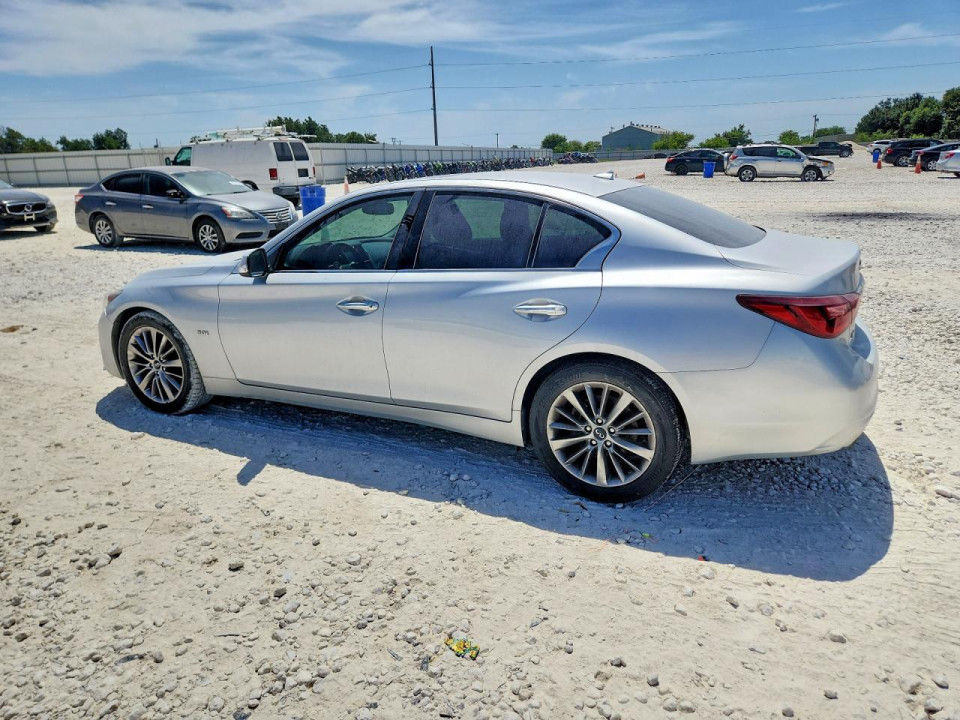 Infiniti Q50 3.0T LUXE 2018 — Copart