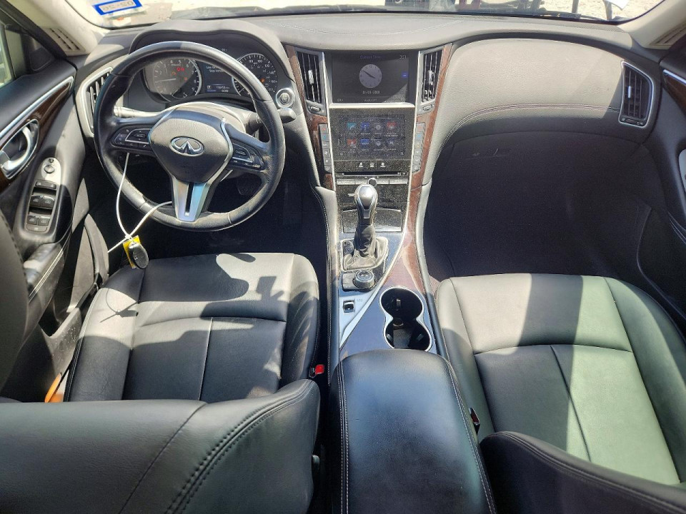 Infiniti Q50 3.0T LUXE 2018 — Copart