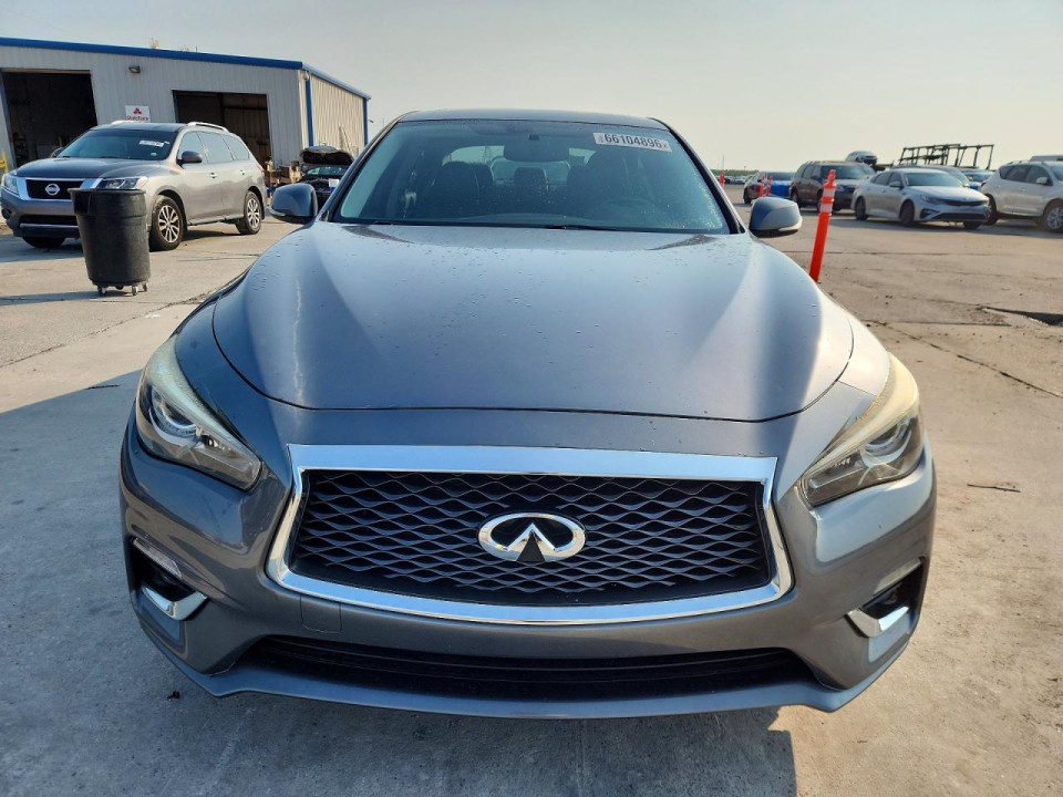 Infiniti Q50 3.0T LUXE 2018 — Copart