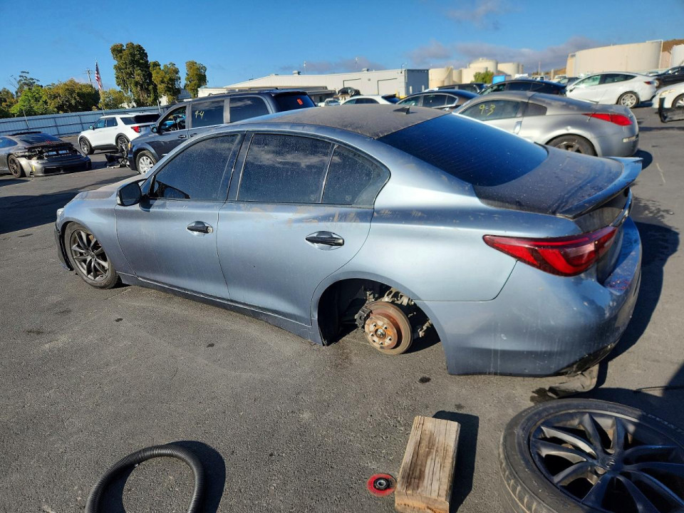 Infiniti Q50 3.0T LUXE 2018 — Copart