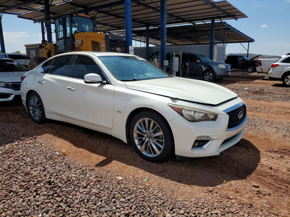 Infiniti Q50 3.0T LUXE 2018 — Copart