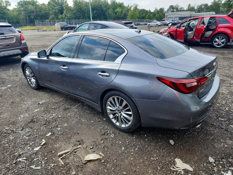 Infiniti Q50 3.0T LUXE 2018 — Copart
