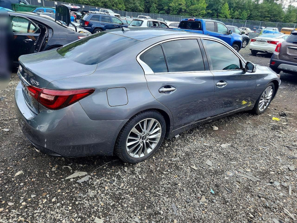 Infiniti Q50 3.0T LUXE 2018 — Copart