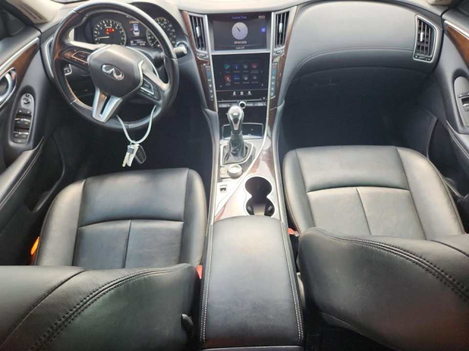Infiniti Q50 3.0T LUXE 2018 — Copart