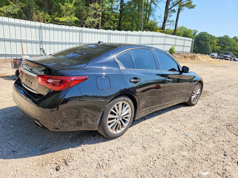 Infiniti Q50 3.0T LUXE 2018 — Copart