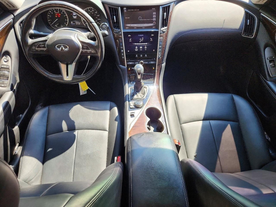 Infiniti Q50 3.0T LUXE 2018 — Copart