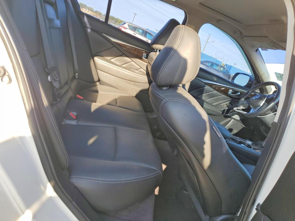 Infiniti Q50 3.0T LUXE 2018 — Copart