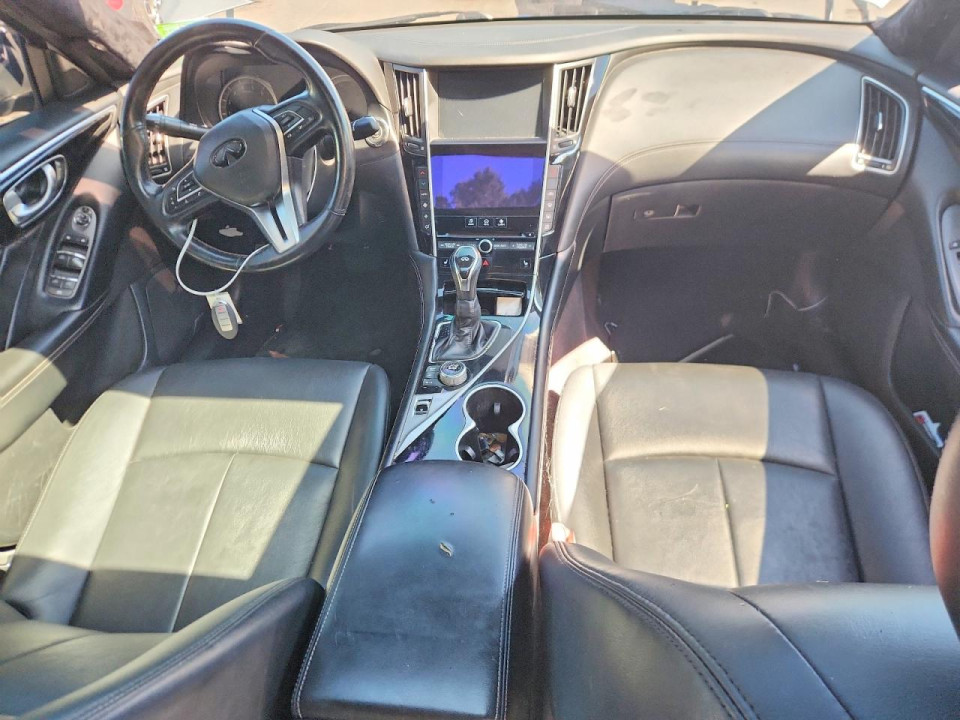 Infiniti Q50 3.0T LUXE 2018 — Copart