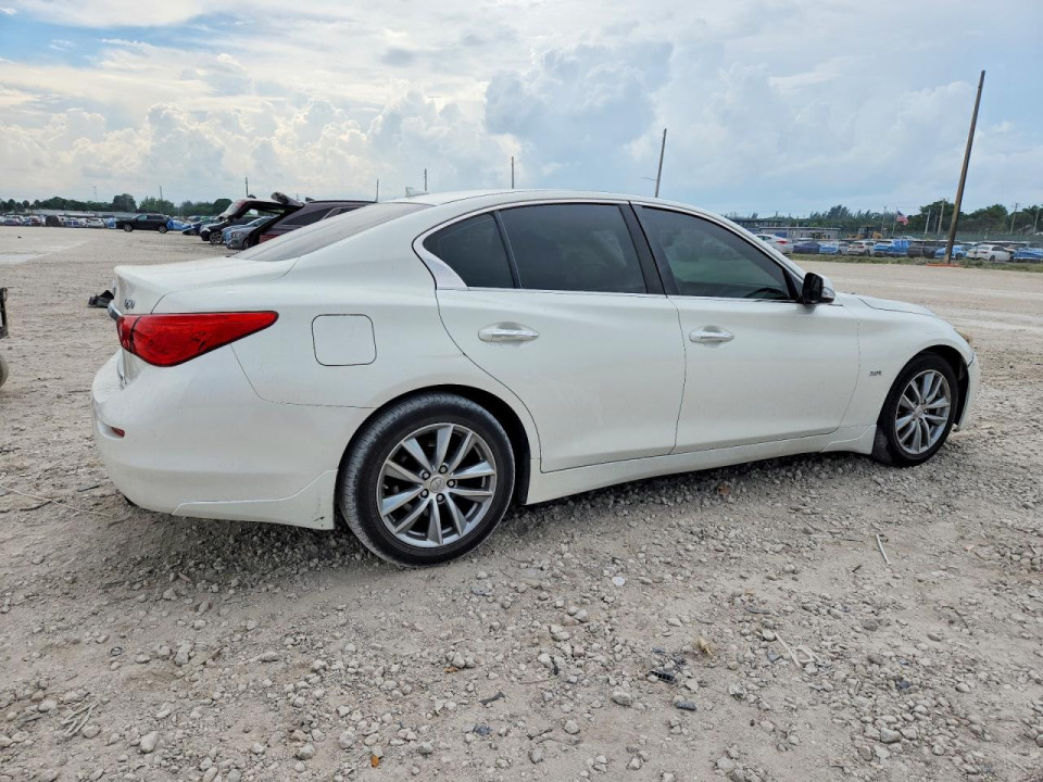 Infiniti Q50 3.0T PREMIUM 2017 — Copart
