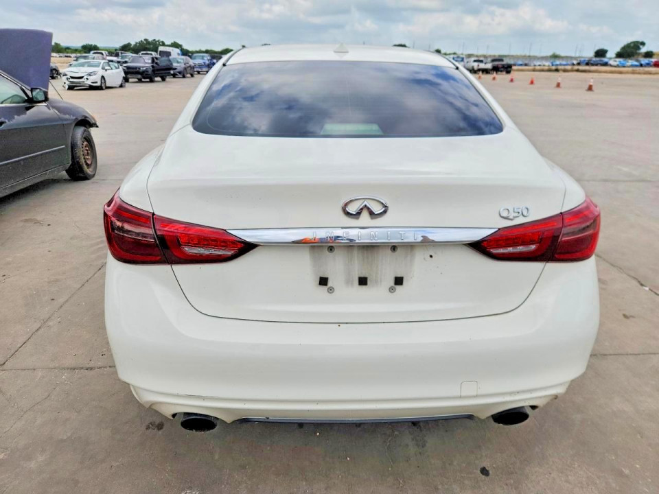 Infiniti Q50 2018 — Copart