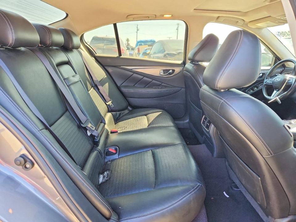 Infiniti Q50 2018 — Copart