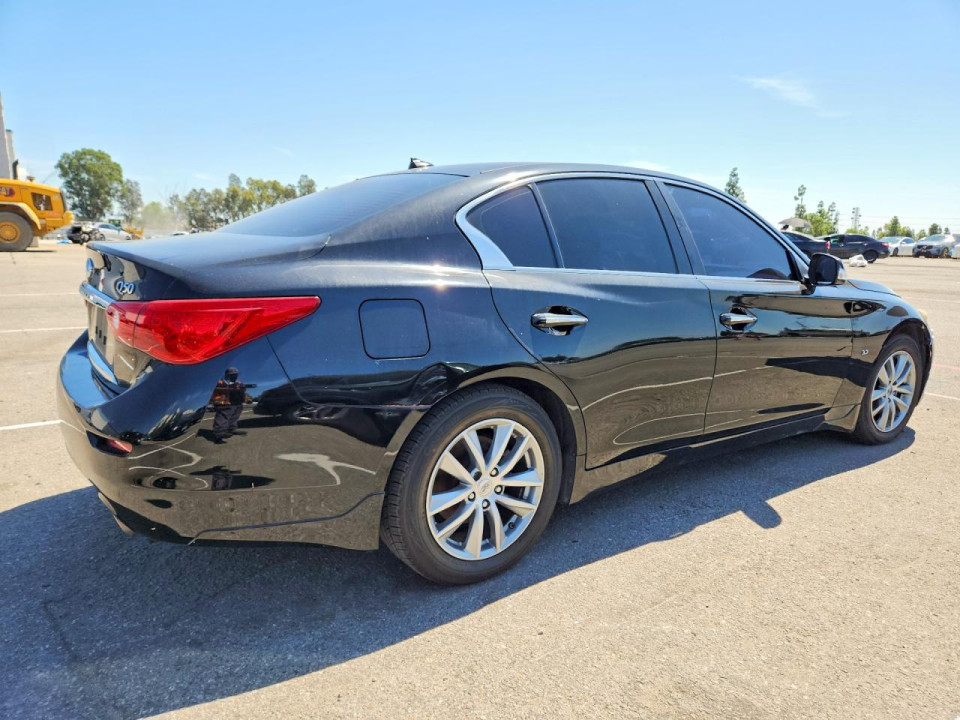 Infiniti Q50 2015 — Copart
