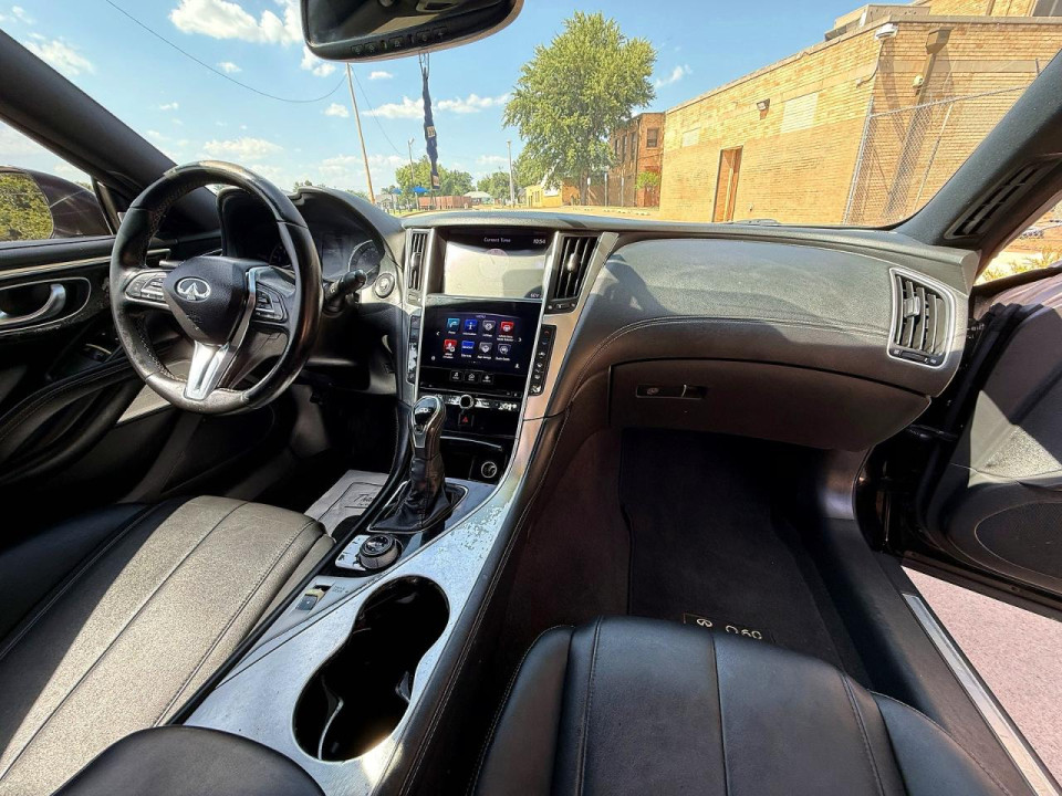 Infiniti Q60 3.0T LUXE 2018 — Copart