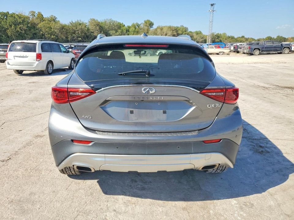 Infiniti QX30 PREMIUM 2017 — Copart