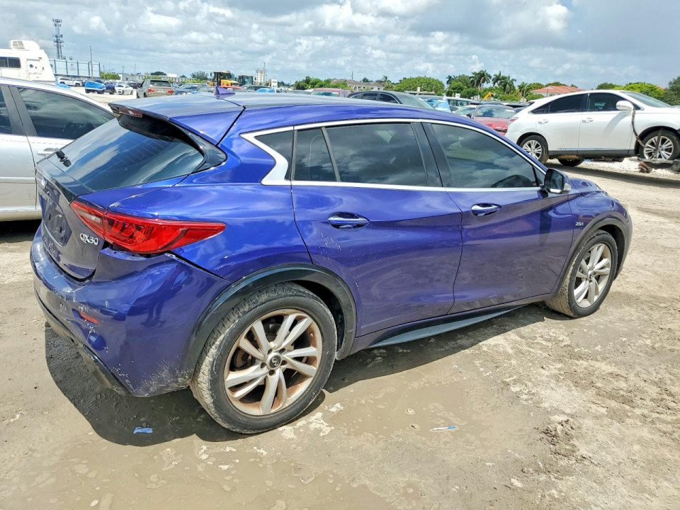 Infiniti QX30 2017 — Copart