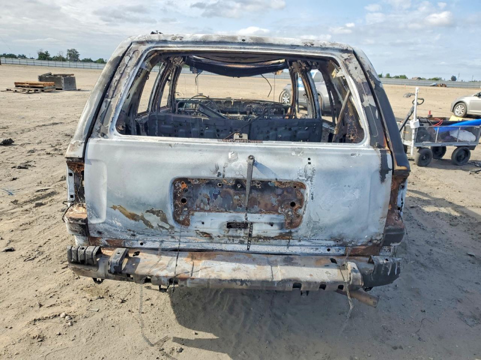 Infiniti QX4 BASE 2000 — Copart