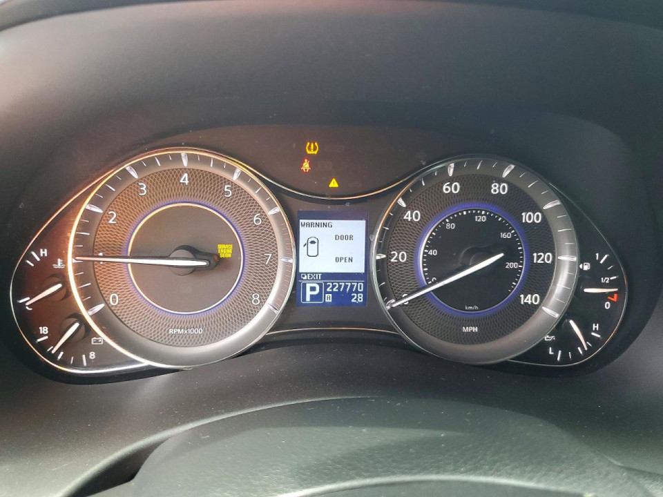 Infiniti QX56 BASE 2011 — Copart