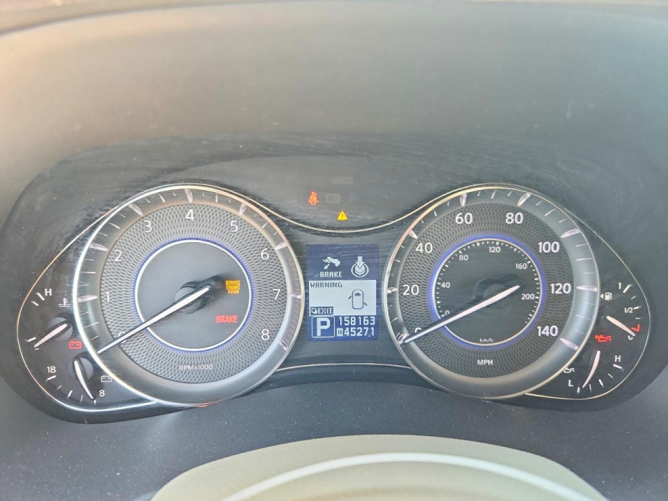 Infiniti QX56 BASE 2011 — Copart