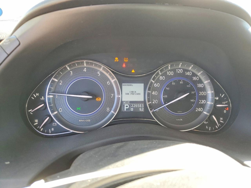 Infiniti QX56 2011 — Copart