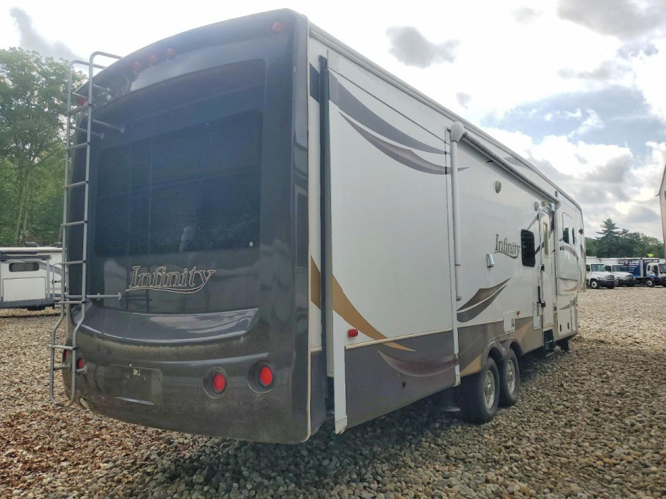 Infiniti TRAILERS 2013 — Copart