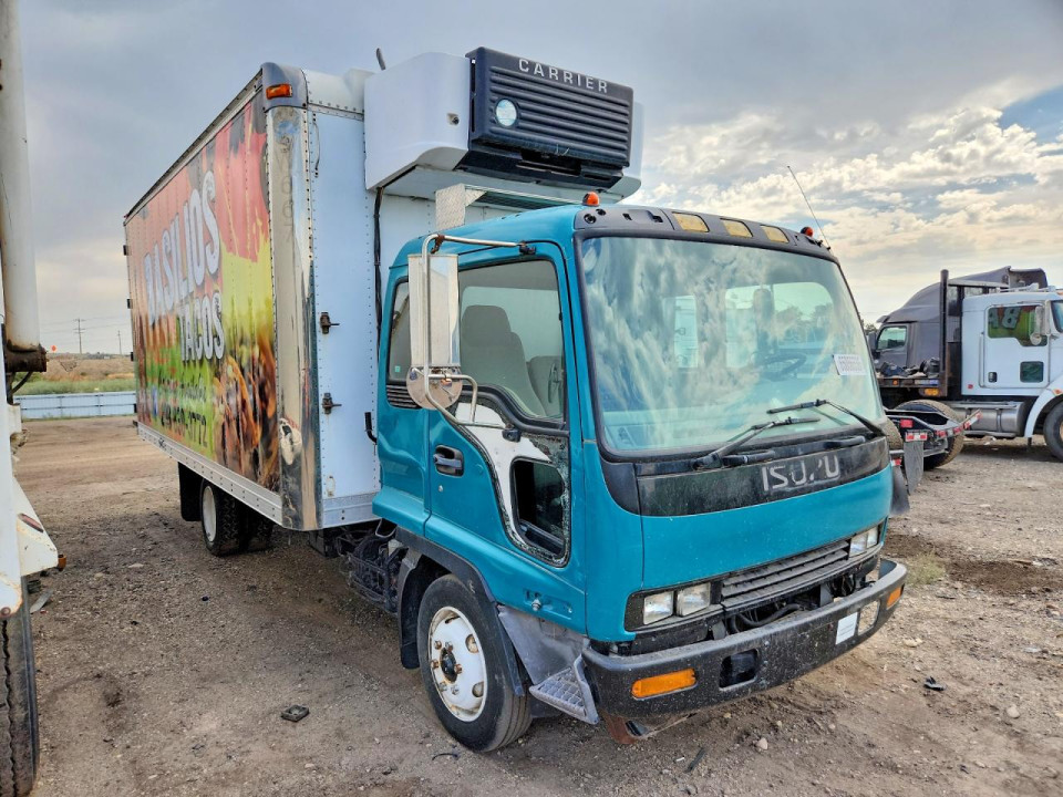Isuzu FRR REFRIGERATED BOX TRUCK 2001 — Copart
