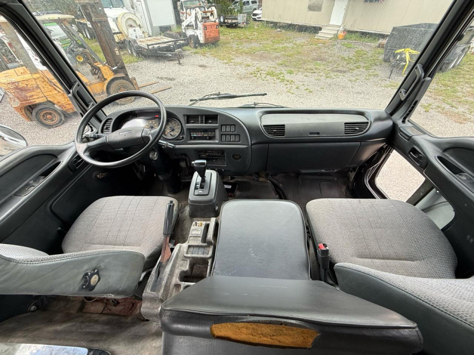 Isuzu FTR 2000 — Copart