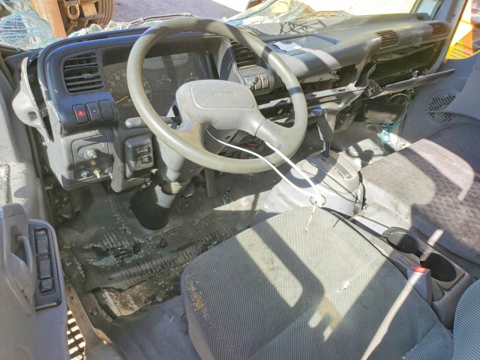 Isuzu NPR BOX TRUCK 2006 — Copart