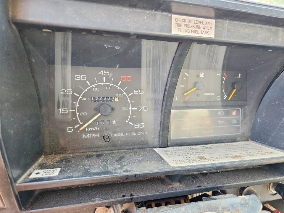 Isuzu NPR BOX TRUCK 1994 — Copart
