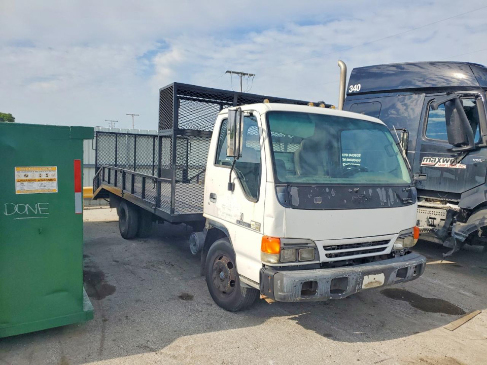 Isuzu NPR CREW CAB FLATBED TRUCK 2004 — Copart