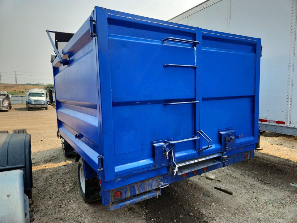 Isuzu NPR DUMP TRUCK 2004 — Copart