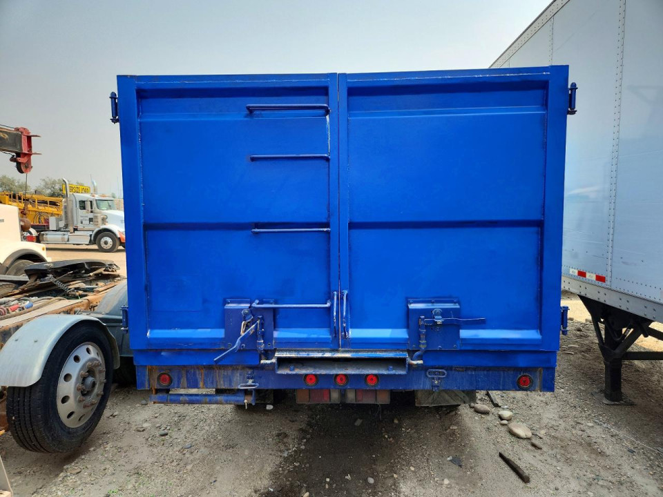 Isuzu NPR DUMP TRUCK 2004 — Copart