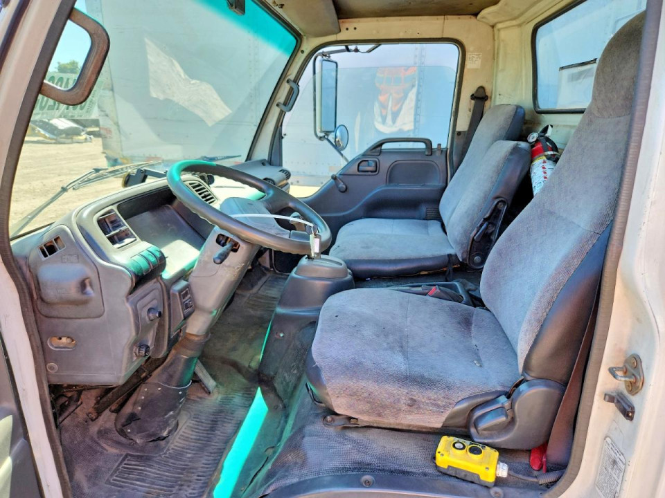 Isuzu NPR DUMP TRUCK 2004 — Copart