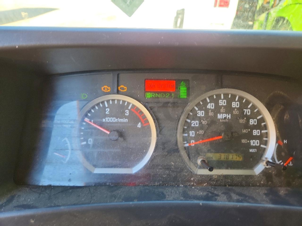 Isuzu NPR HD BOX TRUCK 2013 — Copart