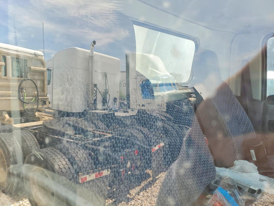 Isuzu NPR HD BOX TRUCK 2024 — Copart