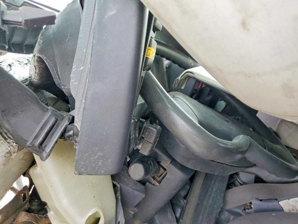 Isuzu NPR HD BOX TRUCK 2015 — Copart
