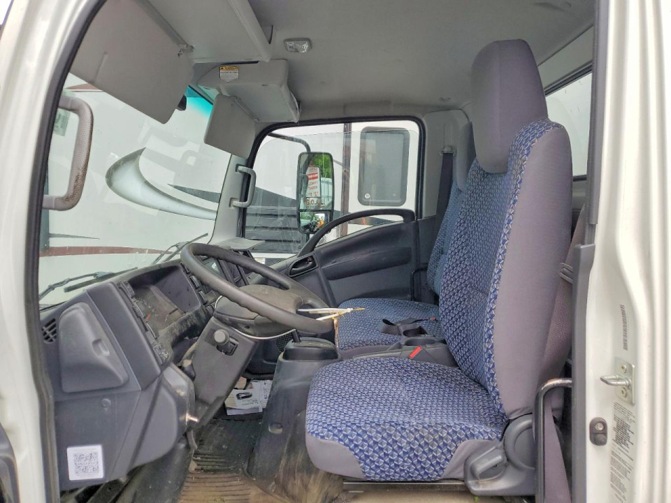 Isuzu NPR HD BOX TRUCK 2024 — Copart