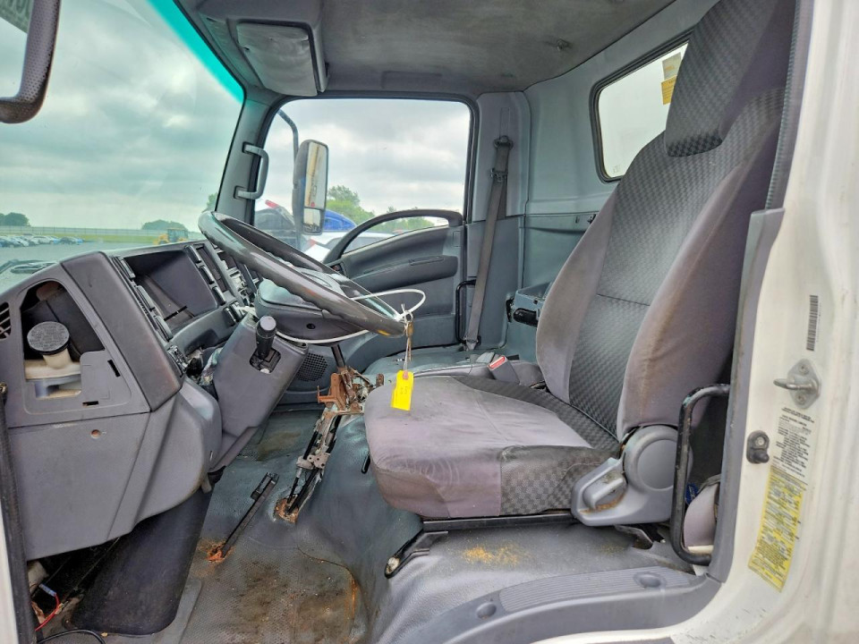 Isuzu NPR HD BOX TRUCK 2015 — Copart