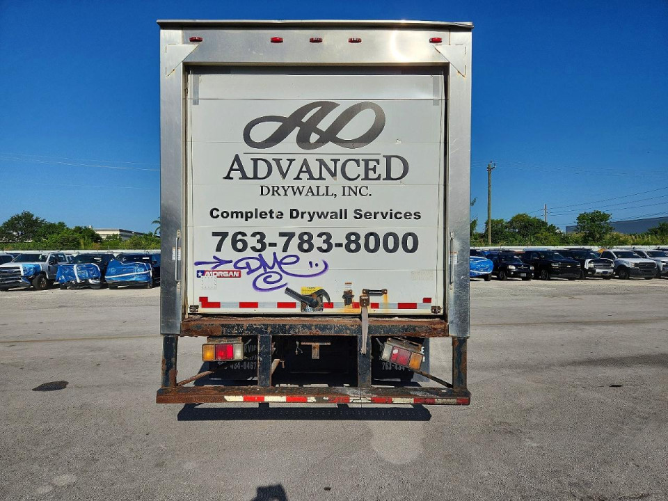 Isuzu NPR HD BOX TRUCK 2015 — Copart